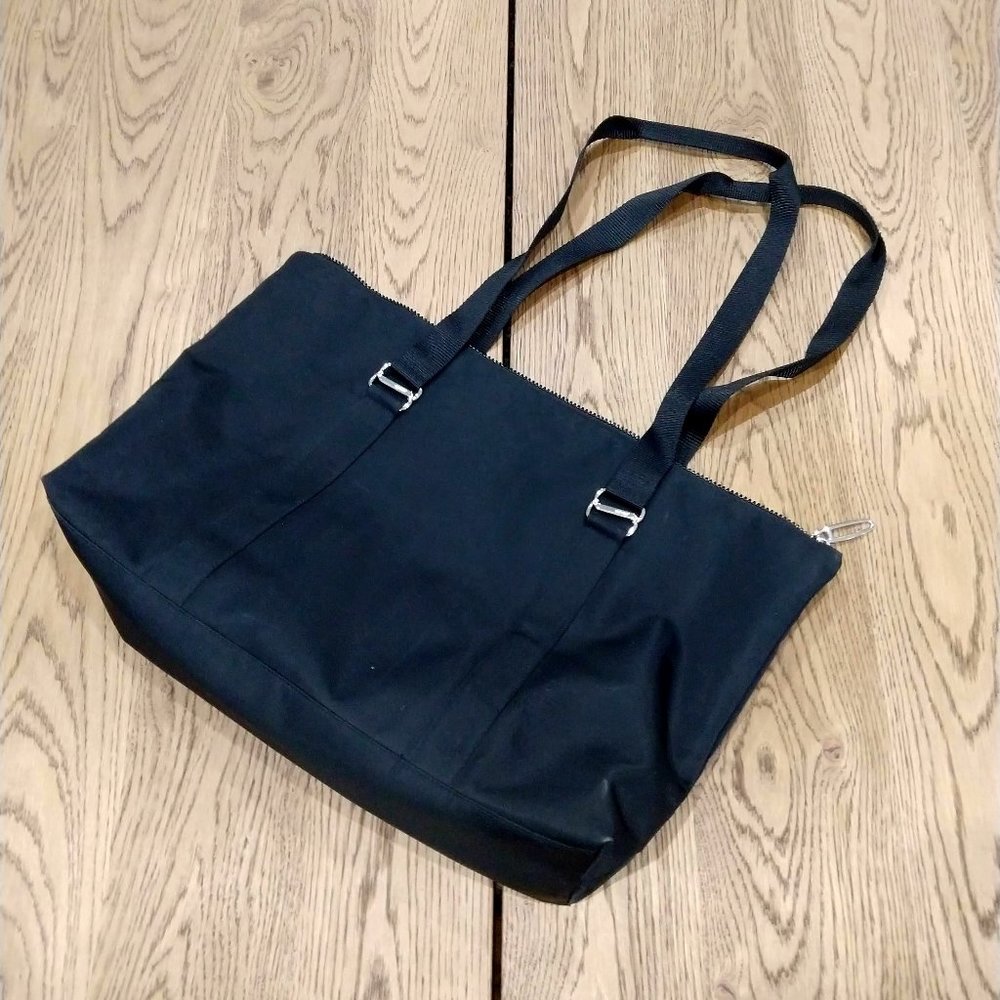 DKNY travel bag.  Laptop bag or travel bag.